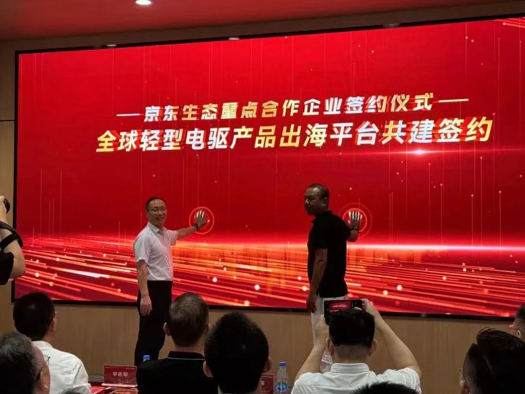 1756194846805845.jpg 13b6152cd9643e7ace853f6d990ab61c.jpg